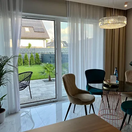 Zb Luxor Rogoznik Pyrzowice Apartment *