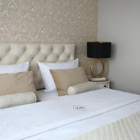 Lejlighed Apartament Luxor Z Ogrodem Airport Pyrzowice Bobrowniki (Bedzin)