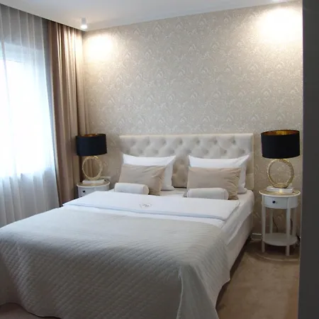 Luxor 24h Parking Airport Pyrzowice Katowice Bobrowniki (Bedzin)