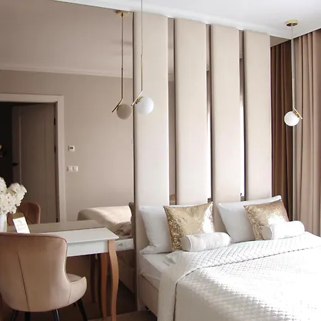 Luxor 24h Parking Airport Pyrzowice Katowice Bobrowniki (Bedzin)
