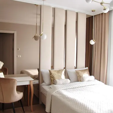 Luxor 24h Parking Airport Pyrzowice Katowice Apartament Bobrowniki (Bedzin)