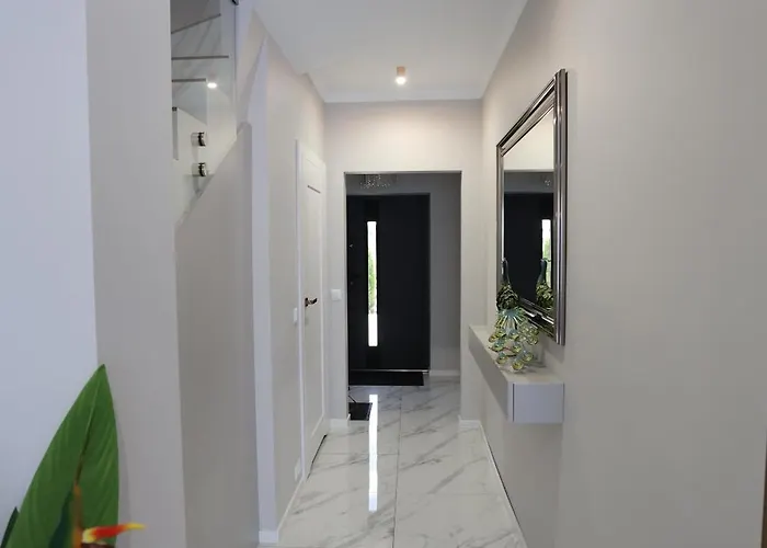 Luxor - Airport Katowice-pyrzowice *